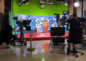 เบื้องหลังการถ่ายทำรายการ "Smart Kids เด็กไฮเทค" Image 1